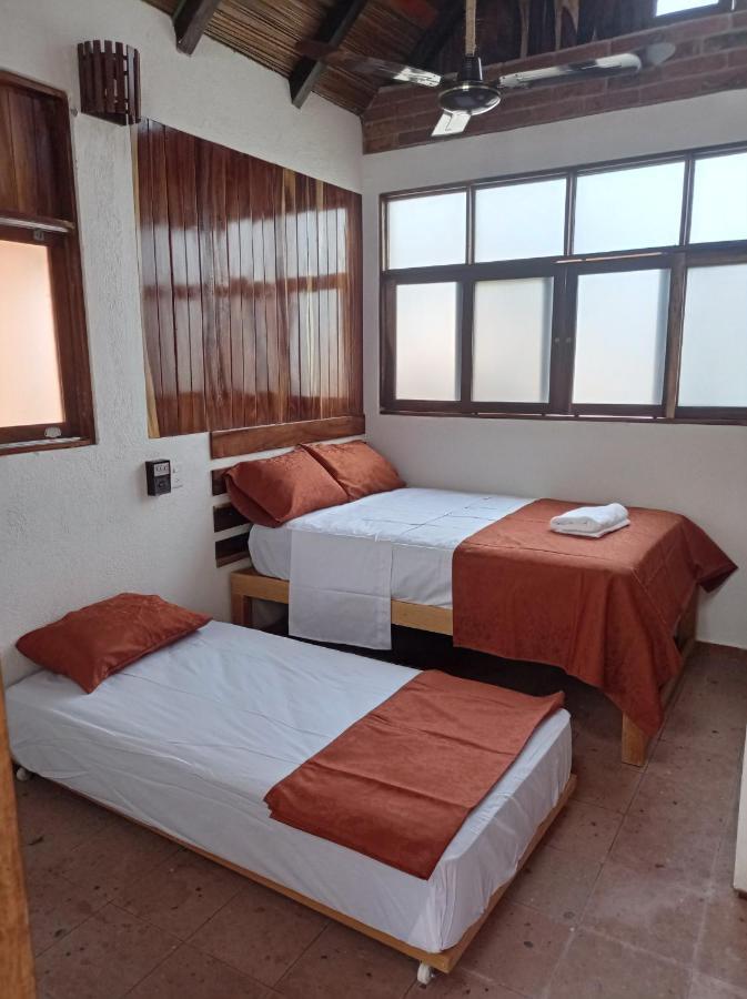 Bungalows Y Cabanas, Las Barracas De La Barra Malucano Buitenkant foto
